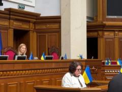 Новая  Слуга народа  приняла в ВРУ присягу народного депутата