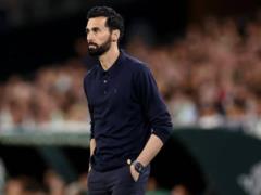 In Real Madrid, a conflict is brewing between the coach and the veteran of the Spanish national team