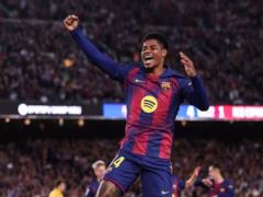 Barcelona set to extend Manchester United winger s loan