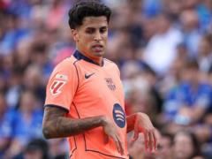 Barcelona is working on Cancelo s savings, but there are problems