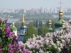 Опрос показал отношение украинцев к майским праздникам