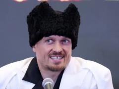 Стало известно, сколько заработает Усик за бой с кикбоксером