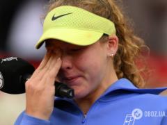 Лучшая теннисистка России пришла с  флагом Украины  на награждение и расплакалась. Фото и видео