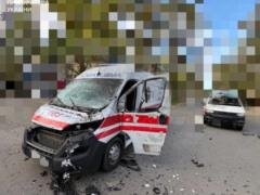 Атака на автомобиль в Херсоне: увеличилось число пострадавших