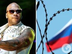 Хитмейкер 2010-х Flo Rida дал концерт в Москве и признался россиянам в любви: в аэропорту его встретили медведи с балалайками.