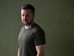 Зеленский показал видео ночного ракетного удара «Фламинго» по заводу в Чебоксарах