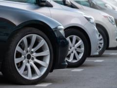 Бензиновые авто доминировали на рынке в апреле