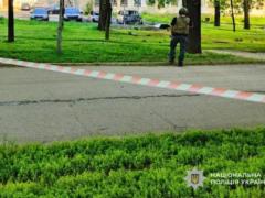 В Днепре взорвалась припаркованная машина, ранены 2 человека