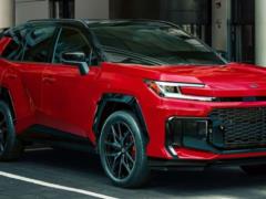 Toyota готова сделать знаменитый недорогой кроссовер мощнее и круче