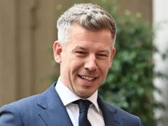 Мадяр планирует отпраздновать конец правления Орбана