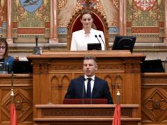 Петер Мадьяр официально стал премьер-министром Венгрии и призвал президента уйти в отставку