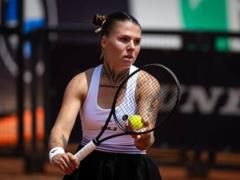 Олейникова оставила турнир в Риме после третьего раунда