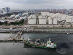 Запасы нефти близки к  операционному минимуму  - СМИ