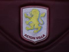 Vlasniki Aston Valley are negotiating about joining a club from another division of France