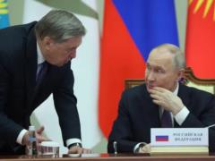 Переговоры будут стоять на месте, пока Украина не выведет войска с Донбасса — Ушаков