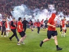 Slavia will permanently ban fans for watching the championship match and attacking the Sparti goalkeeper