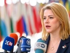 Премьер-министр Латвии объявила об отставке