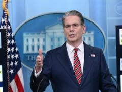 США снова продлили смягчение санкций против нефти из России