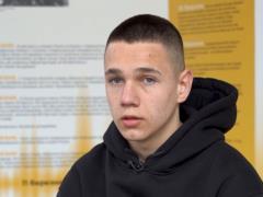  Я уже четвертый год ищу маму : 15-летний Саша из Мариуполя рассказал свою историю музею  Голоса мирных  Фонда Рината Ахметова