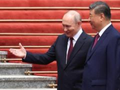 Путина назвал Си Цзыпьпина другом, а тот вспомнил события на Ближнем Востоке: что известно о переговорах в Китае. Фото и видео