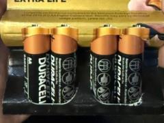 Украинцам массово продавали поддельные батарейки Duracell: где можно было купить контрафакт