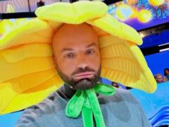 Украинский шоумен показал свою 95-летнюю бабушку
