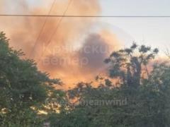 В Крыму прогремели десятки взрывов: дроны и ракеты атаковали военные объекты РФ