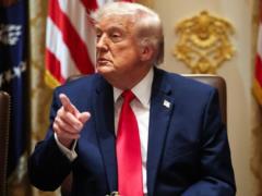 Трамп пригрозил  взорвать  Оман