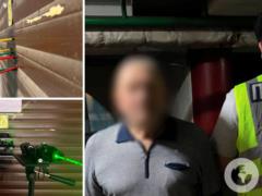 В центре Киеве мужчина подстрелил случайную прохожую во время ремонта ружья. Подробности и фото
