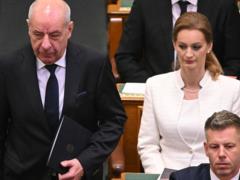 Президент Венгрии проигнорировал требование Мадяра об отставке