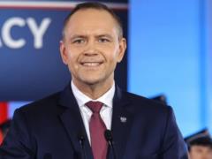 Половина поляков негативно оценивает первый год президентства Навроцкого: опрос