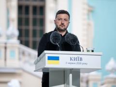 Россия производит 120 ракет ежемесячно - Зеленский