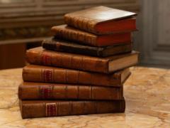 Библиотеку им. Вернадского пополнили уникальные книги Вольтера, Шевалье и Маршалла с упоминанием Украины