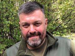 Лидера партии Свобода ранили на фронте