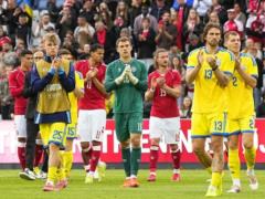 Матч Украины против Дании не был доигран — датскому футболисту Эриксену стало плохо на поле