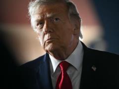 Трамп передумал бомбить Иран