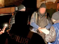 Угрожал рассказать матери: в Запорожье будут судить отца за изнасилование родной 12-летней дочери.