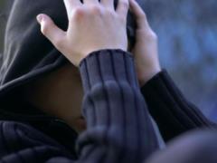  Пригласили в гараж и избили : в Черкасской области подростки избили 17-летнего юношу