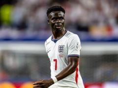 England waited for the return of one of the leaders before an important match