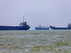 Через Ормузский пролив прошел рекордный объем нефти - СМИ