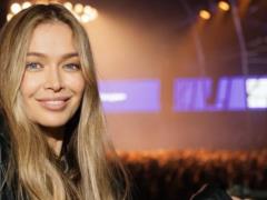 Брежнева собрала известных украинок в новом клипе на песню «Красива»