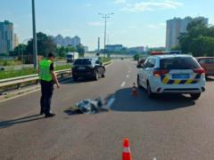 В Киеве юноша за рулем мотоцикла насмерть сбил пешехода