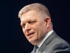 Словакия будет блокировать новые кредиты для Украины на саммите НАТО: какова позиция Фицо