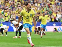 Martinelli set a historical record for the playoffs of world championships