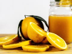Домашний изотонический напиток, который спасет от жары: как приготовить