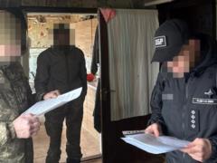 Задержан командир, который годами использовал бойцов для строительства дома