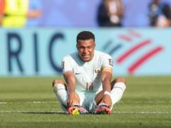 Mbappe became another Frenchman who did not score a penalty in an emergency