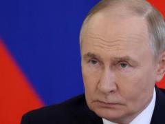 Уровень доверия к Путину в России снижается вторую неделю подряд: опрос