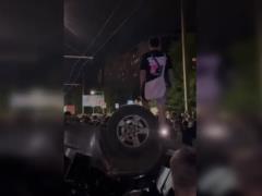 Мужчина, который прыгнул на автомобиль ТЦК во Львове, оказался военнослужащим