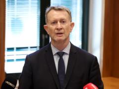 Ермолаеву уже лучше, а его партнерша все еще  критическая  — генпрокурор Монако